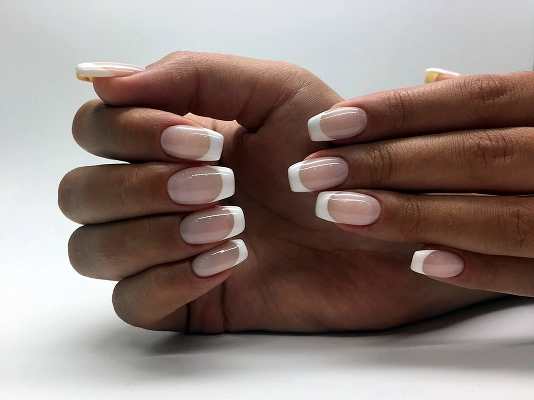 Nail art: dlouhé nehty už nejsou v módě, podívejte se na tyto manikúry, které si můžete udělat sami doma.